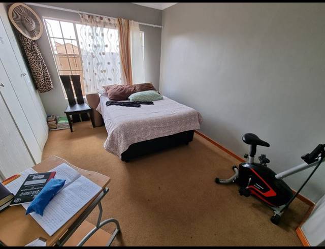 3 BEDROOM HOUSE FOR SALE IN THE ORCHARDS